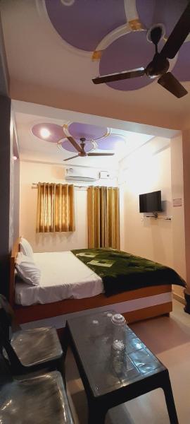 Shiv Niketan Guest House 200mtr from Shri Ram mandir